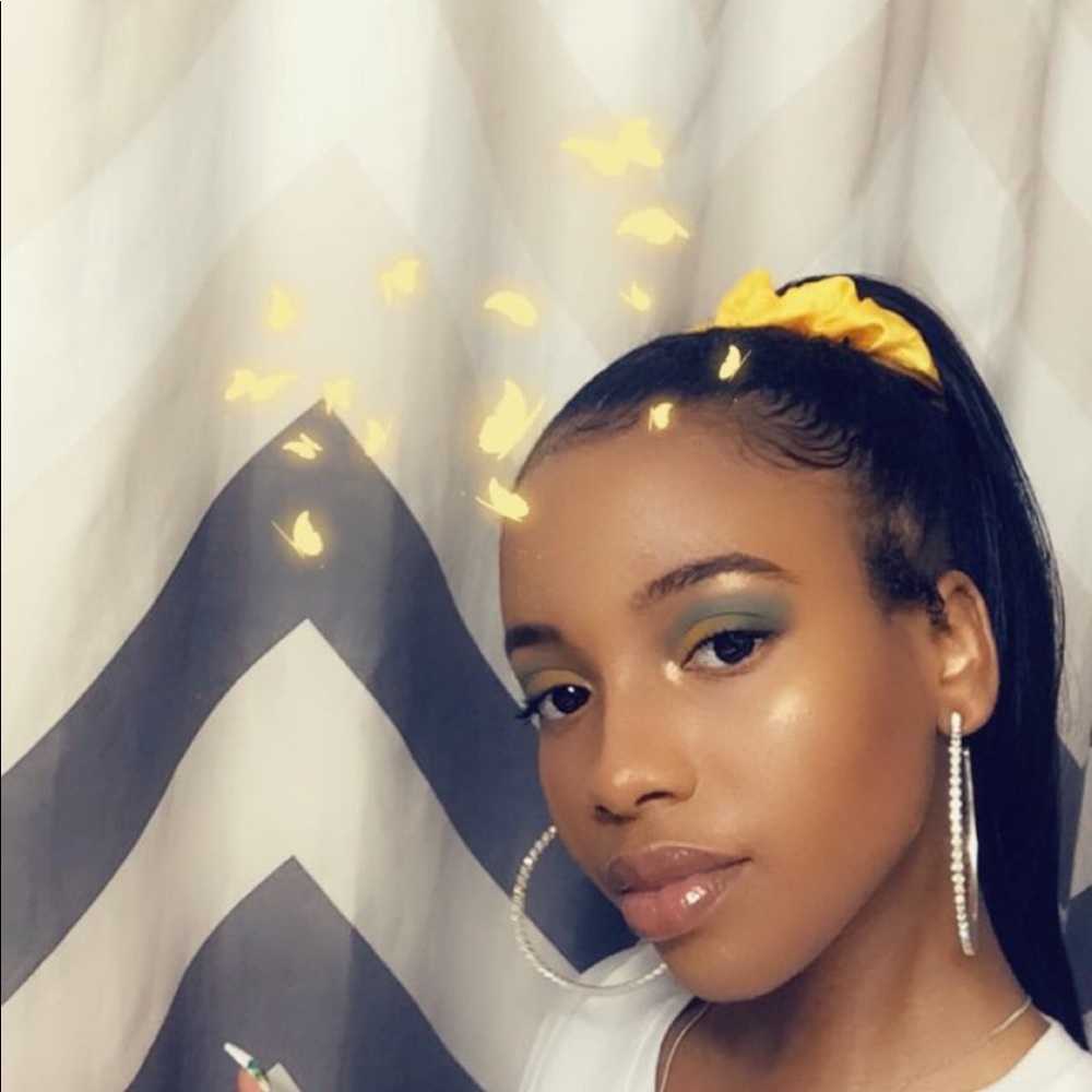 Meet your Posher, Zaria